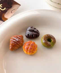 Ein（アイン）の「Ein/【4点セット】リアルパン 立体マグネット / ほっこり可愛い ミニパン 磁石（インテリア雑貨）」