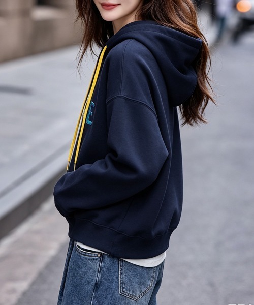 ONEP STAR(ワンピスター)の「カラフルロゴ刺繍配色パーカー(パーカー・レディース・ネイビー/グレー・LARGE/MEDIUM/X-LARGE)」の17枚目の写真