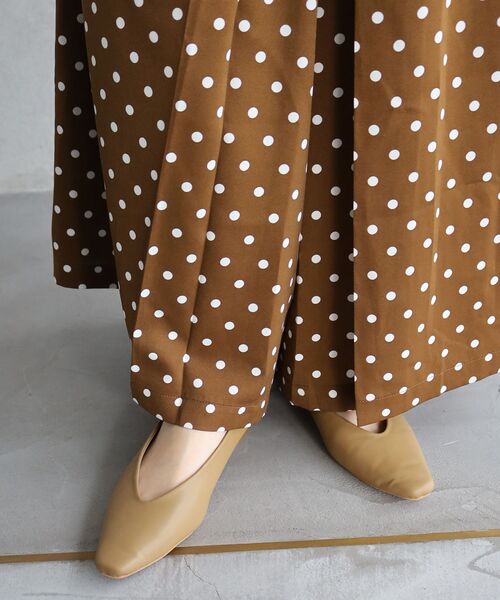 le.coeur blanc(ルクールブラン)の「ドットタックワイドパンツ(その他パンツ・レディース・ブラック系その他・38)」の10枚目の写真