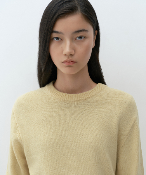 MUSINSA STANDARD WOMAN（ムシンサスタンダードウーマン）の「[ビクトリアウール] レディース クルーネックニット [バター]（ニット/セーター・レディース・その他・SMALL/MEDIUM/LARGE/X-SMALL）」の4枚目の写真