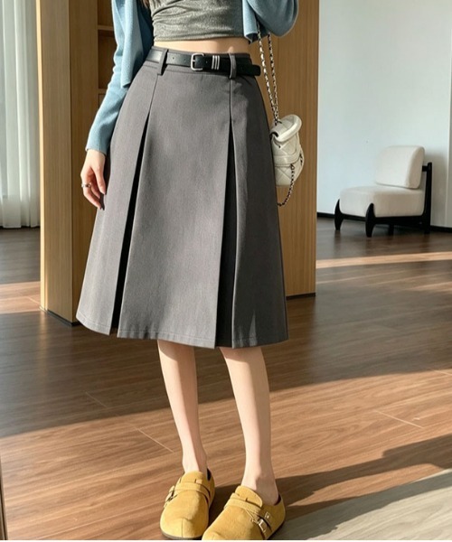 &soiree(アンドソワレ)の「ボックスプリーツミドル丈スカート(スカート・レディース・ブラック/グレー・SMALL/MEDIUM/LARGE/X-LARGE)」の3枚目の写真