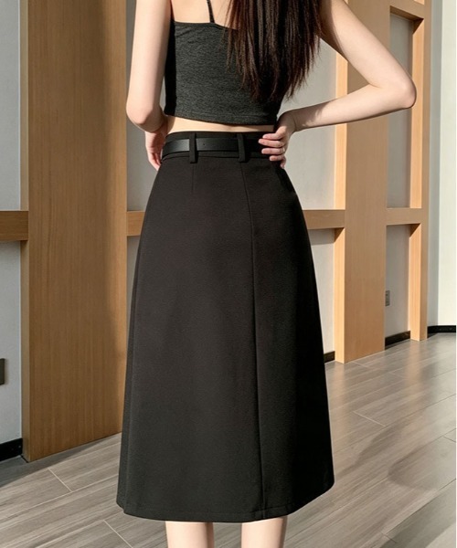 &soiree(アンドソワレ)の「ボックスプリーツミドル丈スカート(スカート・レディース・ブラック/グレー・SMALL/MEDIUM/LARGE/X-LARGE)」の6枚目の写真