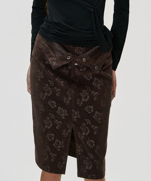KIMZISU（キムジス）の「Foldover Rose Skirt_BROWN（スカート・レディース・ブラウン・MEDIUM/LARGE/SMALL）」の6枚目の写真