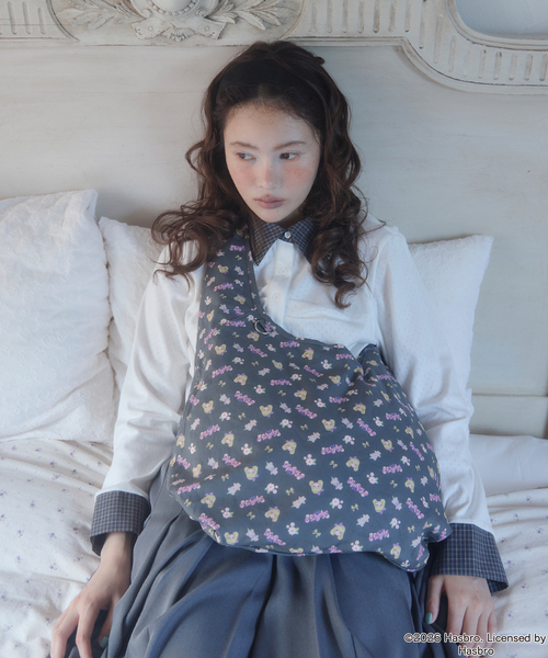 Unblend(アンブレンド)の「【Unblend】Blythe別注 フェイスプリント/オリジナルパターン リバーシブル ショルダーバッグ(ショルダーバッグ・レディース・ピンク/アイボリー/チャコール・FREE)」の9枚目の写真
