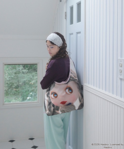Unblend(アンブレンド)の「【Unblend】Blythe別注 フェイスプリント/オリジナルパターン リバーシブル ショルダーバッグ(ショルダーバッグ・レディース・ピンク/アイボリー/チャコール・FREE)」の3枚目の写真