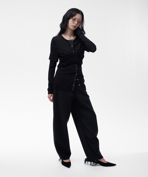 THINGS THAT MATTER(シングス ザット マター)の「BONDED CURVED SILHOUETTE PANTS / ボンデッド カーブド シルエット パンツ(その他パンツ・レディース・アイボリー/グレー/ブラック・2/1)」の17枚目の写真