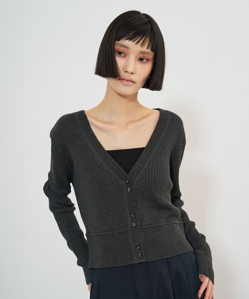 NOMINE（ノミネ）の「リブ切替ショートカーディガン｜Vネック（カーディガン/ボレロ・レディース・グリーン/アイボリー/チャコールグレー・フリー）」の15枚目の写真