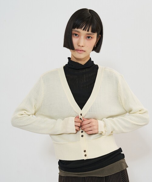 NOMINE（ノミネ）の「リブ切替ショートカーディガン｜Vネック（カーディガン/ボレロ・レディース・グリーン/アイボリー/チャコールグレー・フリー）」の12枚目の写真