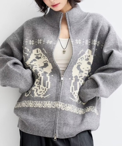 Teem Store(チームストア)の「グラフィックジャガード ダブルジップドライバーズニット(ニット/セーター・レディース・ネイビー/グレー・M)」の1枚目の写真