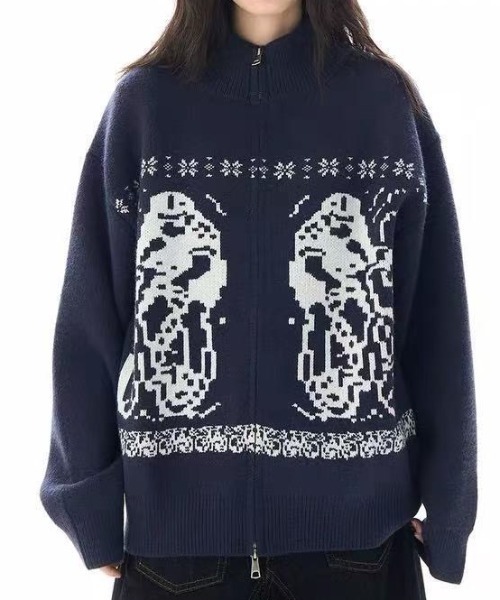 Teem Store(チームストア)の「グラフィックジャガード ダブルジップドライバーズニット(ニット/セーター・レディース・ネイビー/グレー・M)」の3枚目の写真