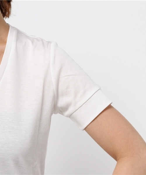 ESTNATION（エストネーション）の「ESTNATION Vネックカットソー（Tシャツ/カットソー・レディース・オフホワイト/グレー/ブラック・38）」の10枚目の写真