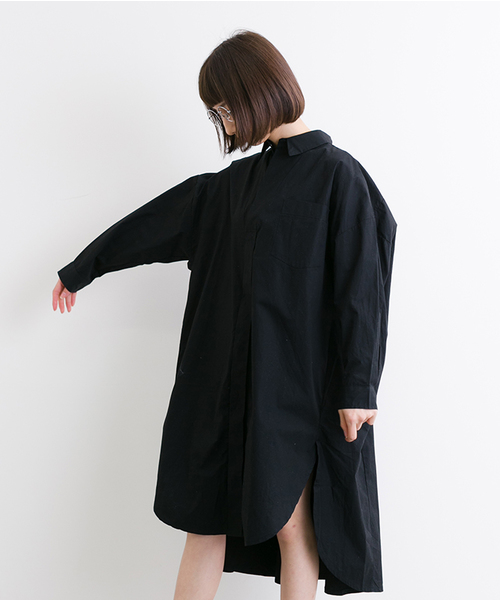 MERLOT(メルロー)の「サイドスリットビッグシルエットシャツワンピース4909(ワンピース・レディース・ベージュ/ブラック/ライトブルー/オフホワイト・FREE)」の16枚目の写真