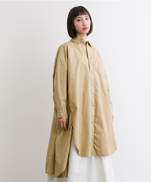 MERLOT(メルロー)の「サイドスリットビッグシルエットシャツワンピース4909(ワンピース・レディース・ベージュ/ブラック/ライトブルー/オフホワイト・FREE)」の10枚目の写真