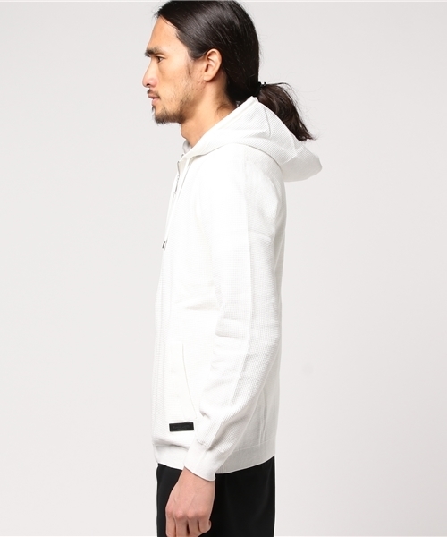 BLACK LABEL CRESTBRIDGE（ブラックレーベル・クレストブリッジ）の