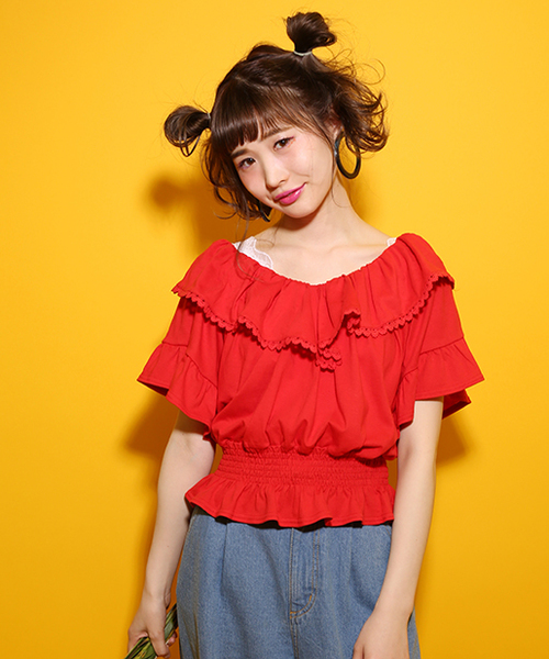 one after another NICE CLAUP（ワンアフターアナザーナイスクラップ）の「フリルトップス（Tシャツ/カットソー・レディース・レッド/ベージュ/ブラック/オフホワイト・FREE）」の4枚目の写真