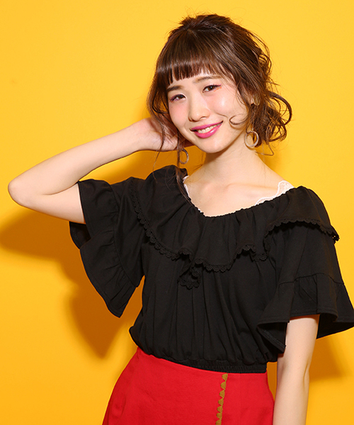 one after another NICE CLAUP（ワンアフターアナザーナイスクラップ）の「フリルトップス（Tシャツ/カットソー・レディース・レッド/ベージュ/ブラック/オフホワイト・FREE）」の5枚目の写真