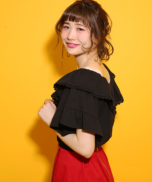 one after another NICE CLAUP（ワンアフターアナザーナイスクラップ）の「フリルトップス（Tシャツ/カットソー・レディース・レッド/ベージュ/ブラック/オフホワイト・FREE）」の6枚目の写真