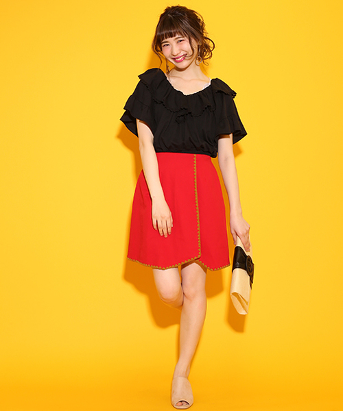 one after another NICE CLAUP（ワンアフターアナザーナイスクラップ）の「フリルトップス（Tシャツ/カットソー・レディース・レッド/ベージュ/ブラック/オフホワイト・FREE）」の9枚目の写真