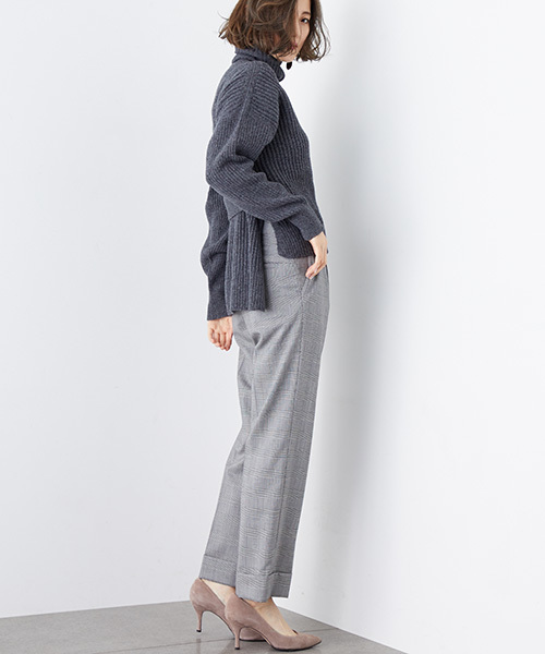 STUDIOUS（ステュディオス）の「2WAYベルトタートルニット（ニット/セーター・レディース・グレー/オフホワイト/ネイビー・FREE）」の8枚目の写真