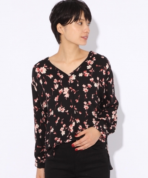 niko and...（ニコアンド）の「レーヨンフローラルアソート柄ブラウス（シャツ/ブラウス・レディース・ブラック/チャコール/ベージュ・MEDIUM/LARGE）」の21枚目の写真