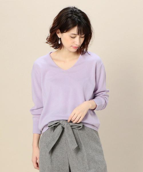 BEAUTY&YOUTH UNITED ARROWS（ビューティーアンドユースユナイテッドアローズ）の「BY カシミヤVネックニット ◆（ニット/セーター・レディース・ライトグレー/レッド/ライラック・FREE）」の2枚目の写真