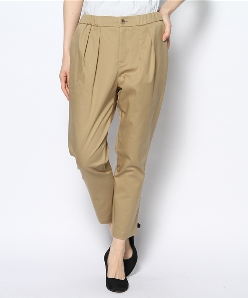 UNITED ARROWS(ユナイテッドアローズ)の「SFL C/PU タックチノ パンツ(チノパンツ・レディース・ホワイト/ベージュ/ネイビー・SMALL/MEDIUM)」の3枚目の写真
