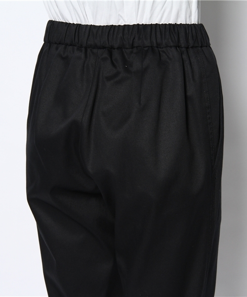 UNITED ARROWS(ユナイテッドアローズ)の「SFL C/PU タックチノ パンツ(チノパンツ・レディース・ホワイト/ベージュ/ネイビー・SMALL/MEDIUM)」の7枚目の写真