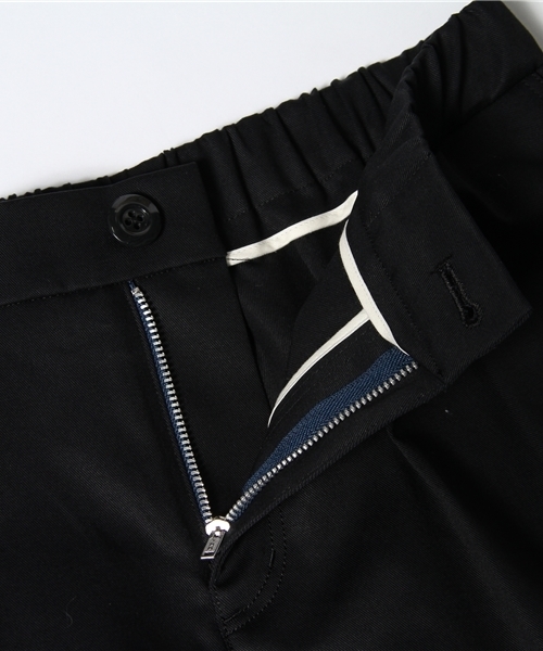 UNITED ARROWS(ユナイテッドアローズ)の「SFL C/PU タックチノ パンツ(チノパンツ・レディース・ホワイト/ベージュ/ネイビー・SMALL/MEDIUM)」の10枚目の写真