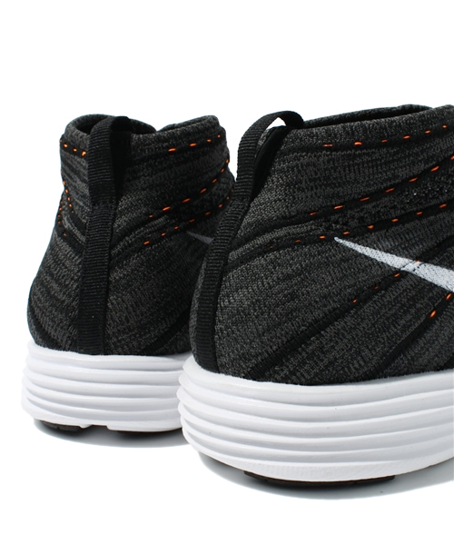 BEAMS（ビームス）の「NIKE ﾙﾅFLYKNIT（スニーカー・メンズ・グレー/ブラック/レッド・26/26.5/27/27.5/28/28.5）」の8枚目の写真