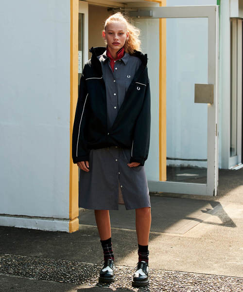 Fred Perry フレッドペリー の Box Pleated Dress シャツワンピース Wear