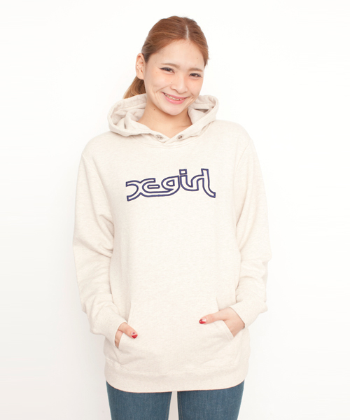 X-girl（エックスガール）の「X-girl VARIOUS SWEAT BIG PULLOVER（パーカー・レディース・ホワイト/カモフラージュ/ブラック/アッシュグレー/グリーン/ネイビー/A/B・ONE SIZE）」の2枚目の写真