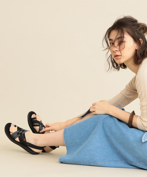 Teva(テバ)の「<TEVA(テバ)>∴VOYA STRAPPY ボヤストラッピー サンダル(サンダル・レディース・ブラック/ワインレッド・5/7/6/8)」の13枚目の写真