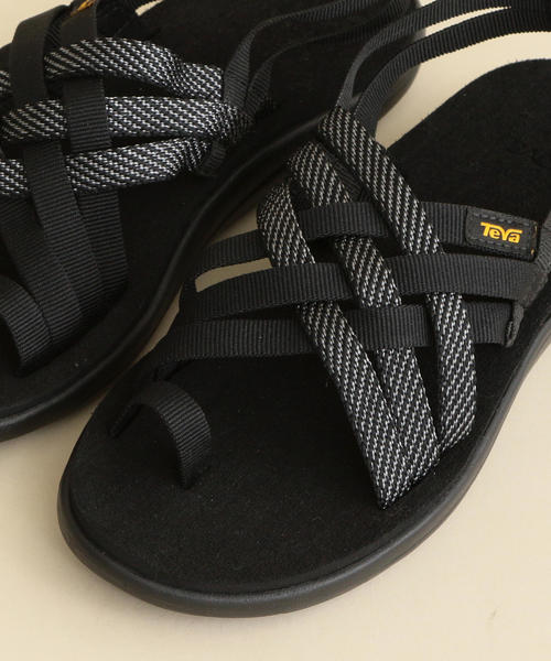 Teva(テバ)の「<TEVA(テバ)>∴VOYA STRAPPY ボヤストラッピー サンダル(サンダル・レディース・ブラック/ワインレッド・5/7/6/8)」の3枚目の写真
