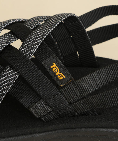 Teva(テバ)の「<TEVA(テバ)>∴VOYA STRAPPY ボヤストラッピー サンダル(サンダル・レディース・ブラック/ワインレッド・5/7/6/8)」の4枚目の写真