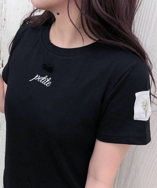 one after another NICE CLAUP（ワンアフターアナザーナイスクラップ）の「【Petite by NICE CLAUP】rogo tee（Tシャツ/カットソー・レディース・オフホワイト/ブルー/ブラック/レッド・FREE）」の11枚目の写真