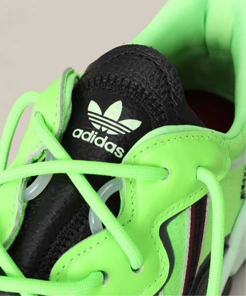 adidas(アディダス)の「adidas / アディダス OZWEEGO(スニーカー・メンズ・グリーン・26cm/27cm)」の2枚目の写真