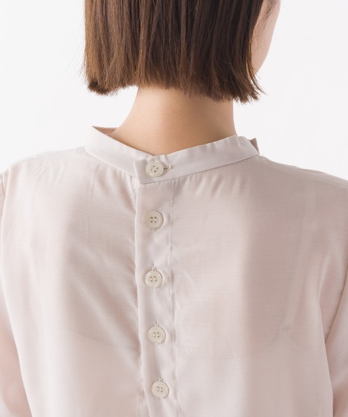 OMNES Supremo（オムネス　スプレモ）の「ニュアンスカラーシアー 後ろデザインブラウス（シャツ/ブラウス・レディース・アイボリー/ラベンダー・FREE）」の5枚目の写真