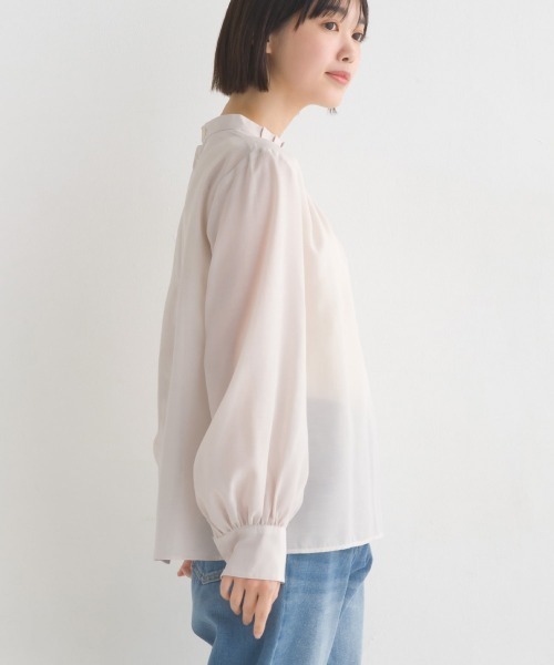 OMNES Supremo（オムネス　スプレモ）の「ニュアンスカラーシアー 後ろデザインブラウス（シャツ/ブラウス・レディース・アイボリー/ラベンダー・FREE）」の19枚目の写真