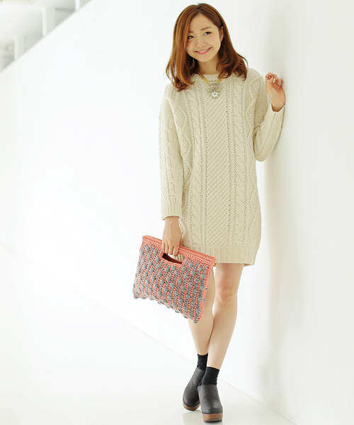 Another Edition（アナザーエディション）の「3ゲージケーブルチュニック/AE 3G CABLE TUNIC（ニット/セーター・レディース・オフホワイト/グレー/ネイビー・ﾌﾘ-）」の6枚目の写真