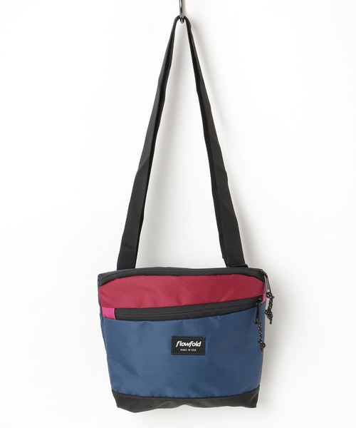 Flowfold（フローフォールド）の「【Flowfold/フローフォールド】（UN）MUSE 2L CROSSBODY BAG（ショルダーバッグ・メンズ・ブラック/グレー/グリーン系その他/ブルー系その他・FREE）」の4枚目の写真
