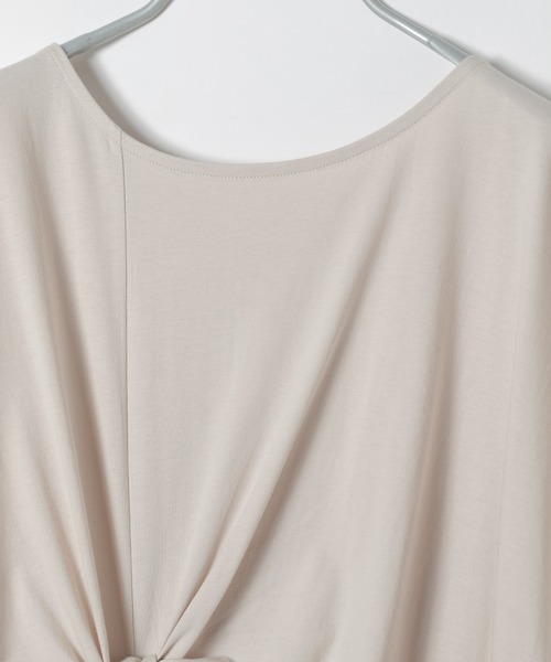 LAKOLE（ラコレ）の「フロントノットTシャツワンピース / LAKOLE（ワンピース・レディース・ブラック/ベージュ/インディゴブルー/ブラウン・MEDIUM/SMALL）」の8枚目の写真