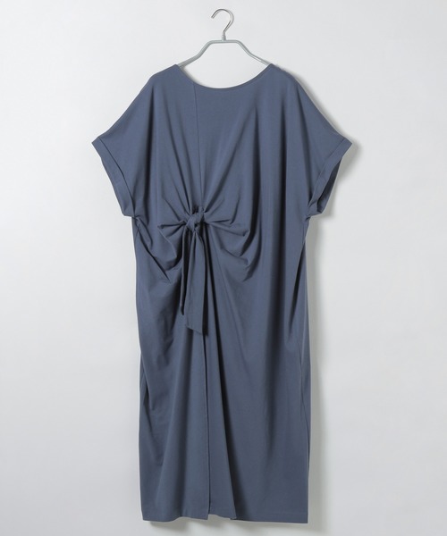 LAKOLE（ラコレ）の「フロントノットTシャツワンピース / LAKOLE（ワンピース・レディース・ブラック/ベージュ/インディゴブルー/ブラウン・MEDIUM/SMALL）」の18枚目の写真