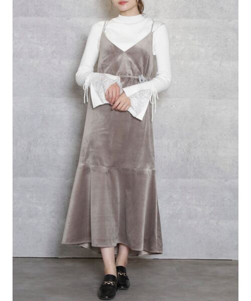 dazzlin（ダズリン）の「裾フレアキャミワンピース（ワンピース・レディース・グレー/ブラック/ピンク・FREE）」の2枚目の写真