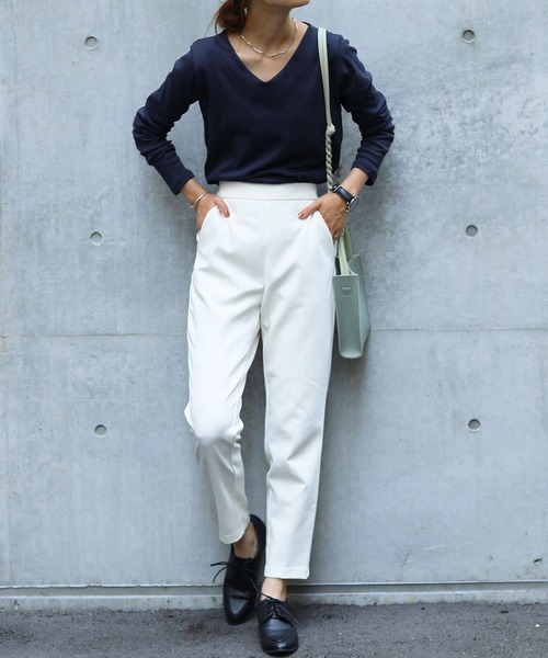 Fashion Letter（ファッションレター）の「フライスVネックロンT（Tシャツ/カットソー・レディース・チャコールグレー/ライトグレー/ブラック/ネイビー/オフホワイト/カーキ/マジェンタ/杢グレー/グレイッシュベージュ・M/LL/3L/4L/L）」の8枚目の写真