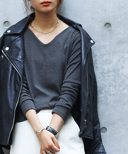 Fashion Letter（ファッションレター）の「フライスVネックロンT（Tシャツ/カットソー・レディース・チャコールグレー/ライトグレー/ブラック/ネイビー/オフホワイト/カーキ/マジェンタ/杢グレー/グレイッシュベージュ・M/LL/3L/4L/L）」の4枚目の写真