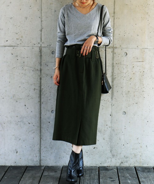 Fashion Letter（ファッションレター）の「フライスVネックロンT（Tシャツ/カットソー・レディース・チャコールグレー/ライトグレー/ブラック/ネイビー/オフホワイト/カーキ/マジェンタ/杢グレー/グレイッシュベージュ・M/LL/3L/4L/L）」の12枚目の写真