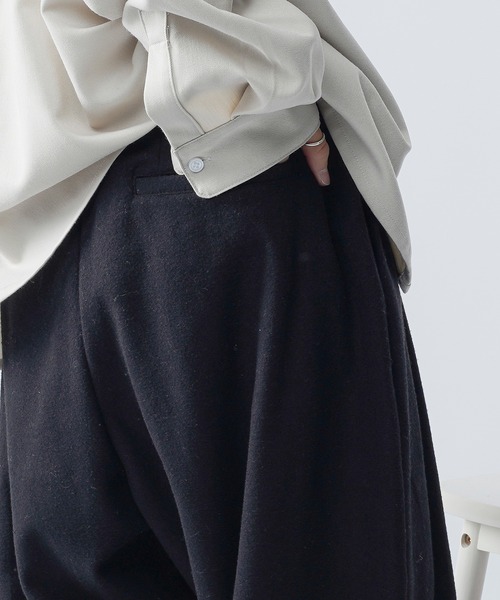 kutir(クティール)の「ウールライクバルーンタックパンツ セットアップ(その他パンツ・メンズ・ブラック/ダークブラウン/ベージュ/グリーン・SMALL/MEDIUM/LARGE)」の21枚目の写真