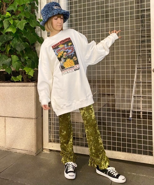 Candy Stripper（キャンディストリッパー）の「CANDY SPACE WARS SWEAT OP（ワンピース・レディース・パープル/オフホワイト/ブラック・2）」の2枚目の写真