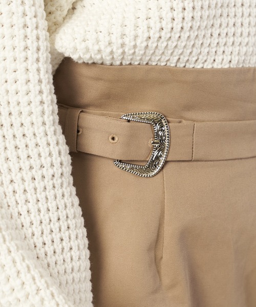 SPIRALGIRL（スパイラルガール）の「ダブルバックル付きミニスカート（スカート・レディース・ベージュ/ブラック・FREE）」の6枚目の写真