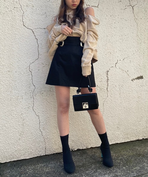 SPIRALGIRL（スパイラルガール）の「ダブルバックル付きミニスカート（スカート・レディース・ベージュ/ブラック・FREE）」の11枚目の写真